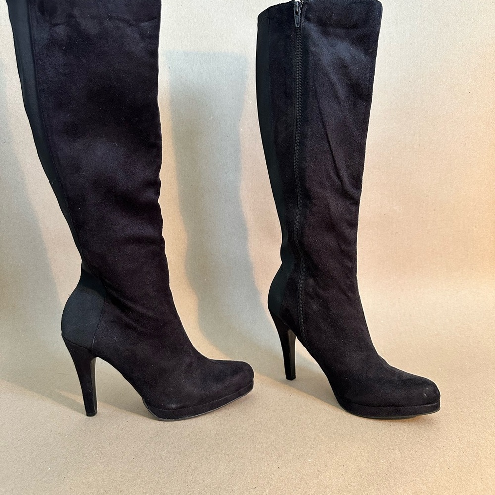 Elegant Black Knee-High Women's Boots